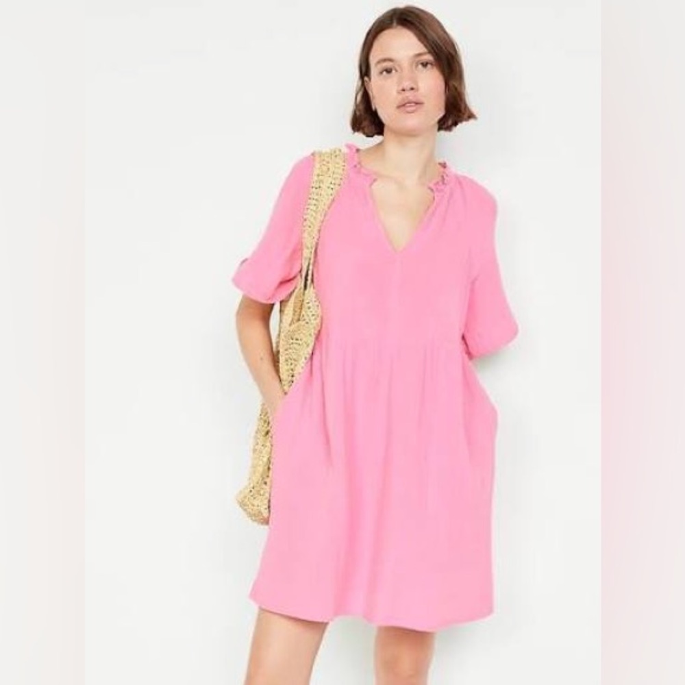 Old Navy Pink Crinkle Gauze Ruffle-Trim V-Neck Shift Dress
